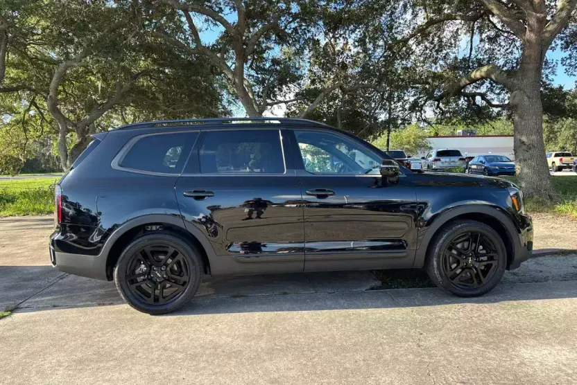 2024 Kia Telluride SX Prestige X-Line photo 1