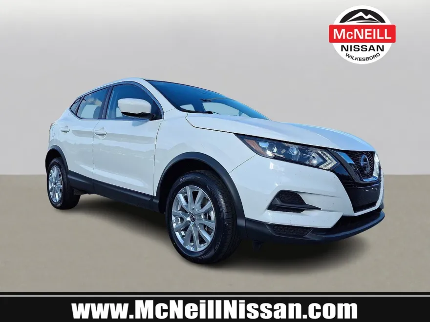 2022 Nissan Rogue Sport S photo 1