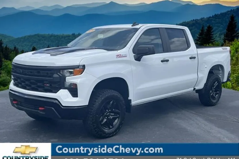 2026 Chevrolet Silverado 1500 Custom Trail Boss photo 1