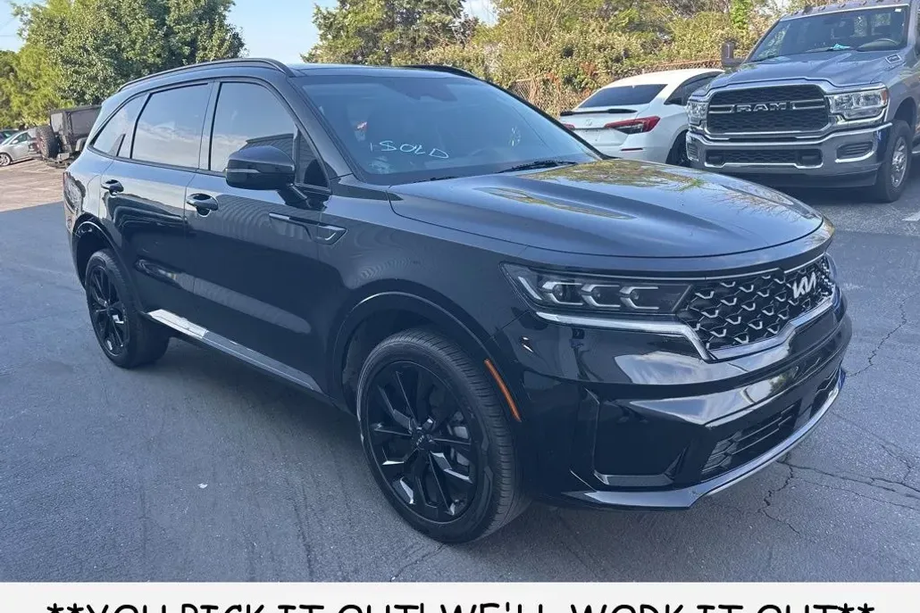 2022 Kia Sorento SX photo 1