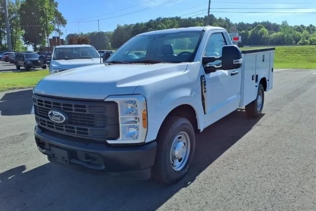 2023 Ford F-250 XL photo 1