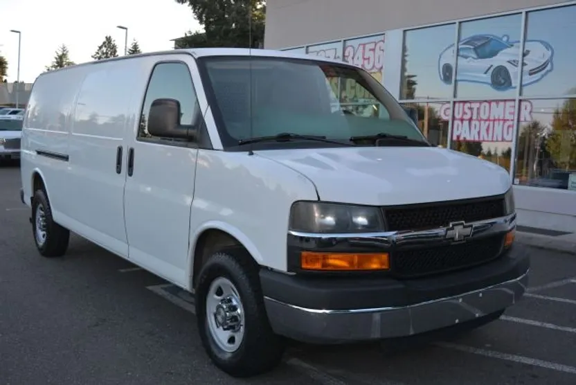 2012 Chevrolet Express 2500 Cargo Van photo 1