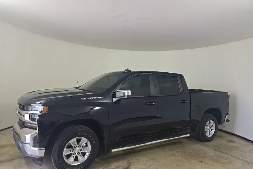 2019 Chevrolet Silverado 1500 LT photo 1