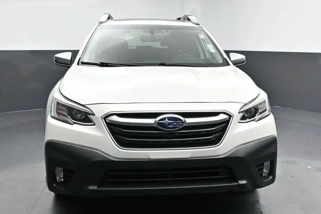 2021 Subaru Outback Touring XT photo 1
