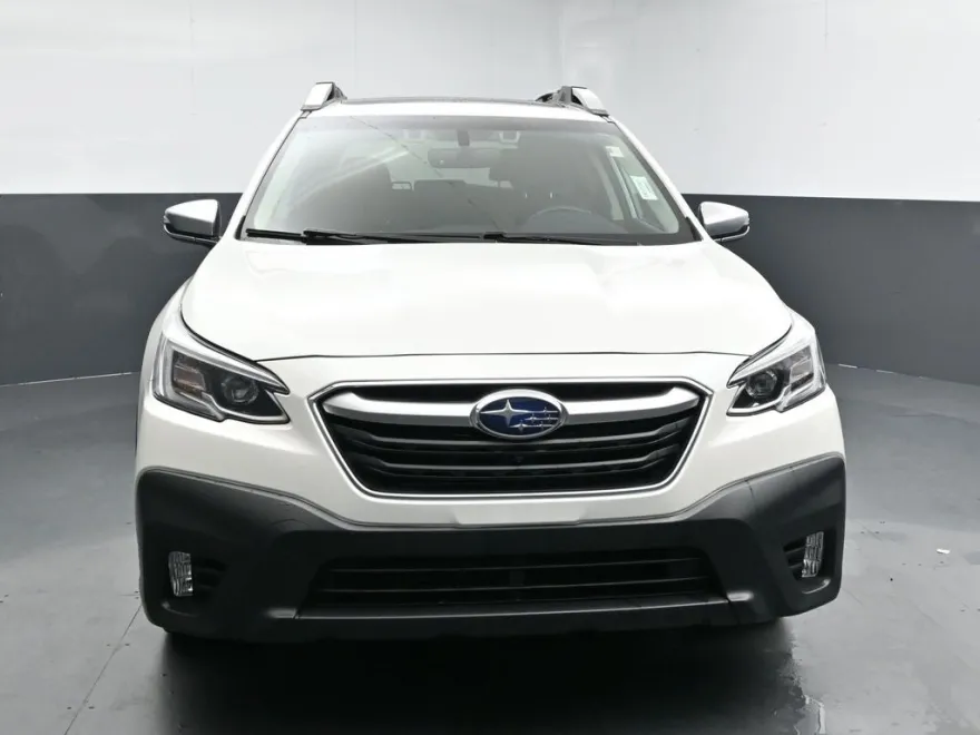 2021 Subaru Outback Touring XT photo 1