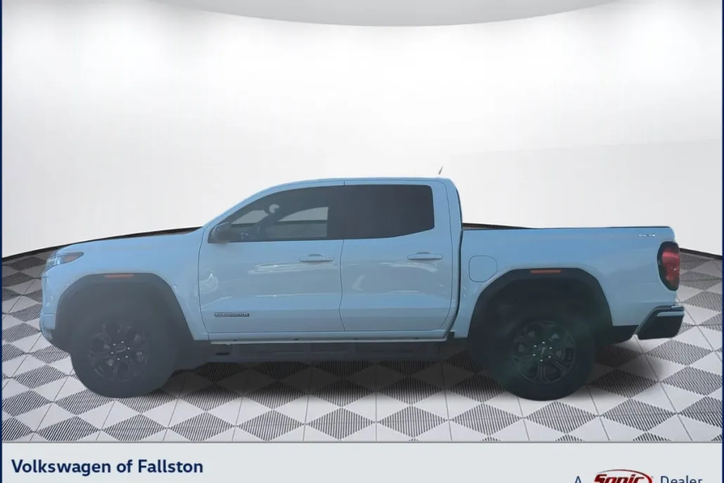 2025 Gmc Canyon Elevation photo 1