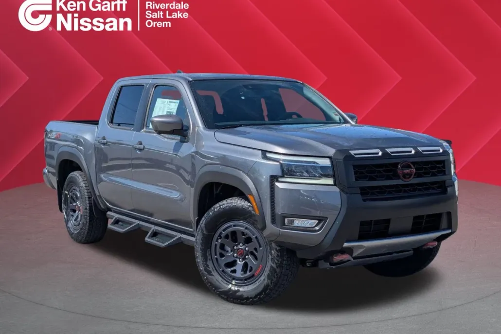 2025 Nissan Frontier Crew Cab PRO-4X photo 1