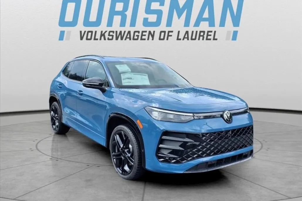 2025 Volkswagen Tiguan SE R-Line Black photo 1