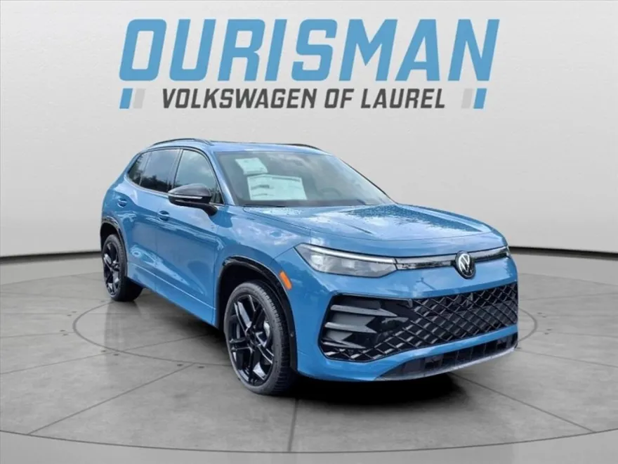 2025 Volkswagen Tiguan SE R-Line Black photo 1