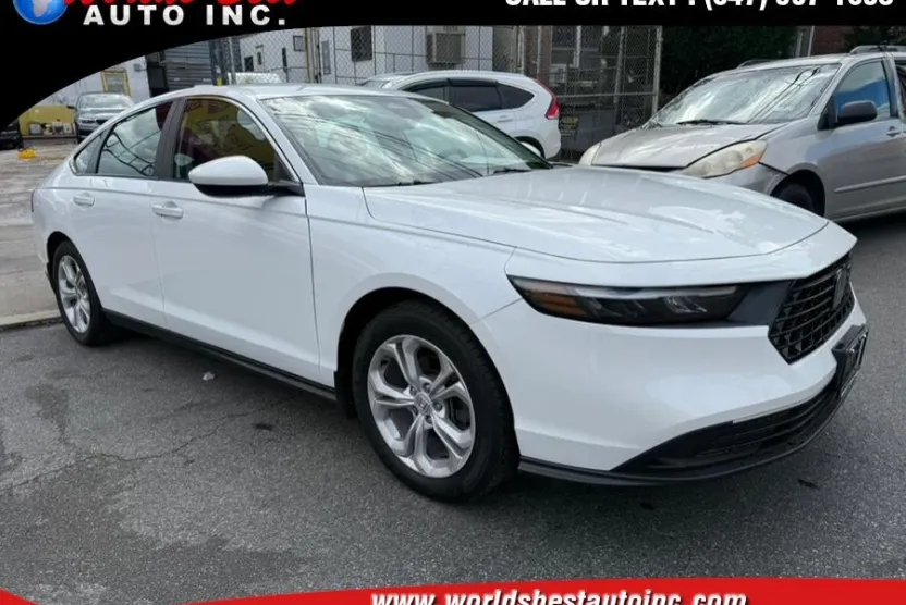 2023 Honda Accord LX photo 1