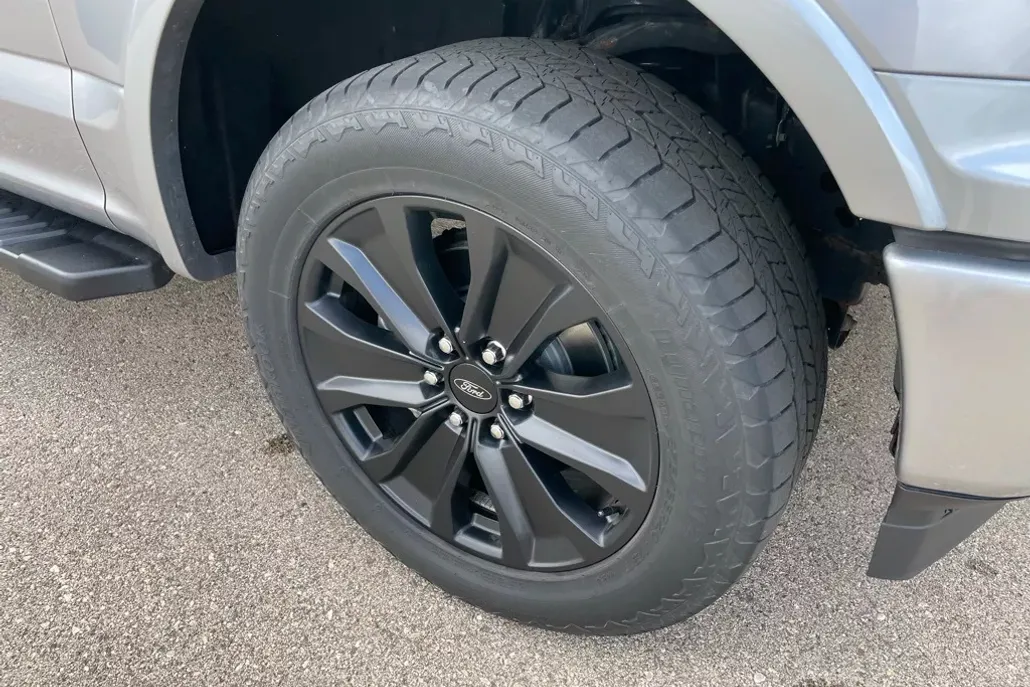 2020 Ford F-150 Lariat photo 1