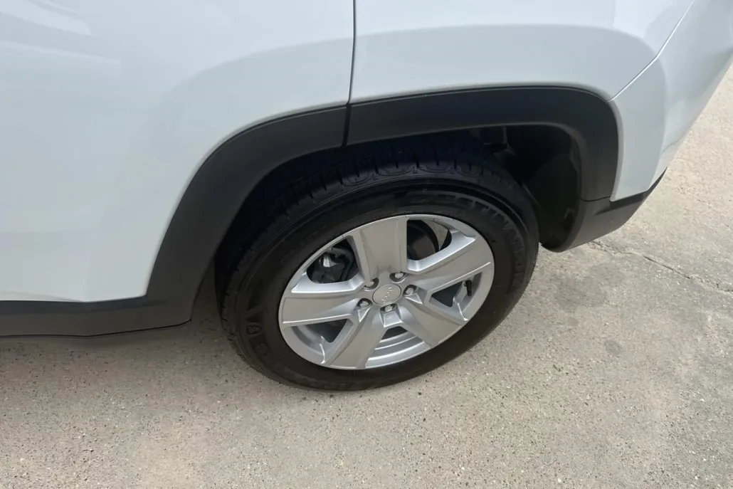 2022 Jeep Compass Latitude photo 1