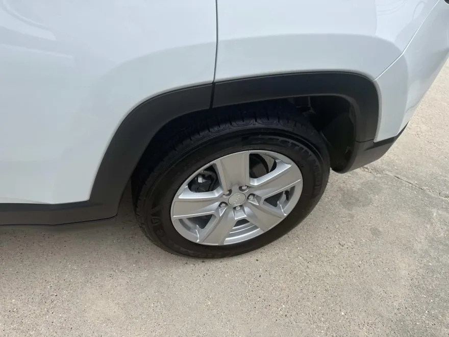 2022 Jeep Compass Latitude photo 1