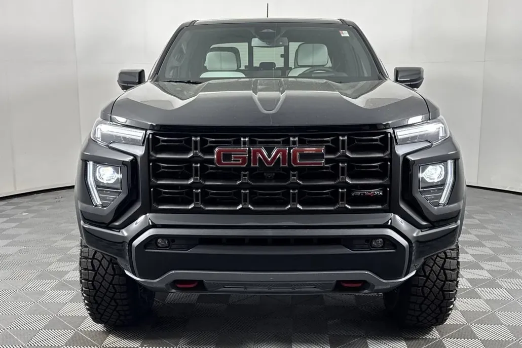 2025 Gmc Canyon AT4X photo 1
