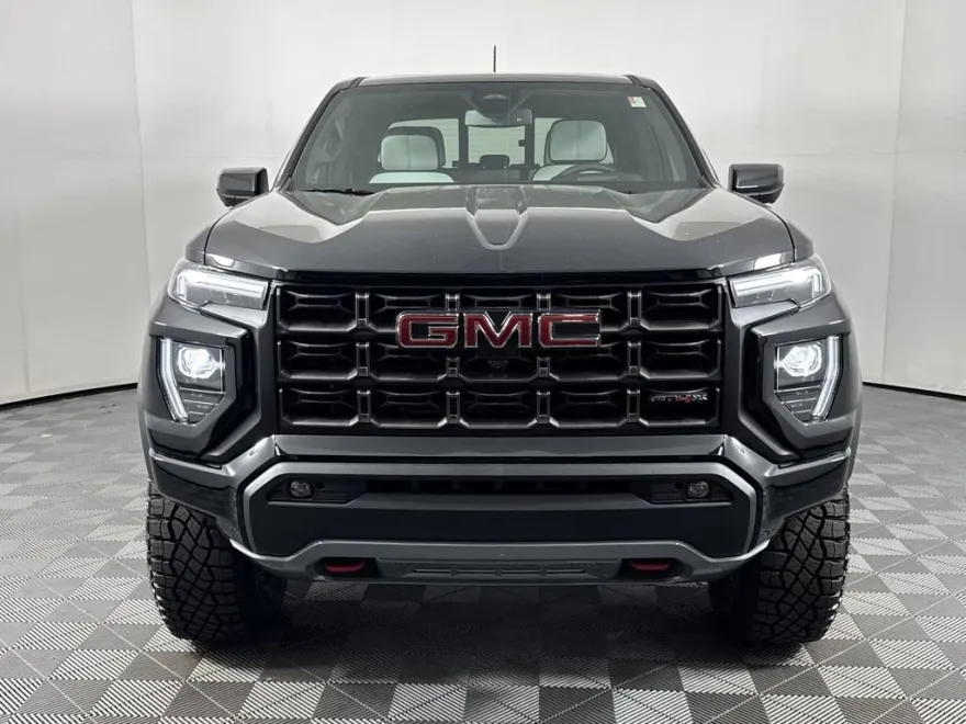 2025 Gmc Canyon AT4X photo 1