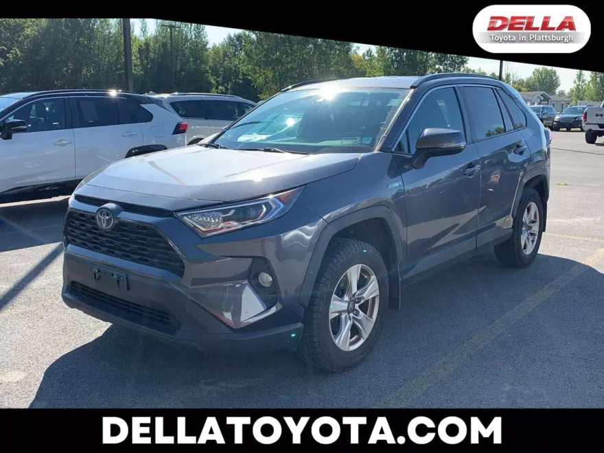 2021 Toyota RAV4 Hybrid XLE photo 1