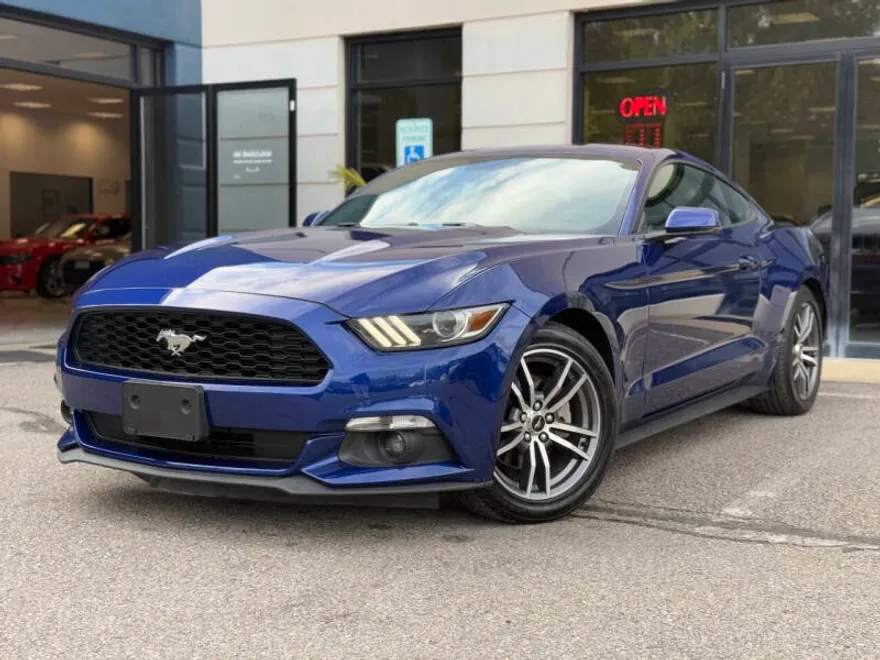 2015 Ford Mustang EcoBoost Premium photo 1