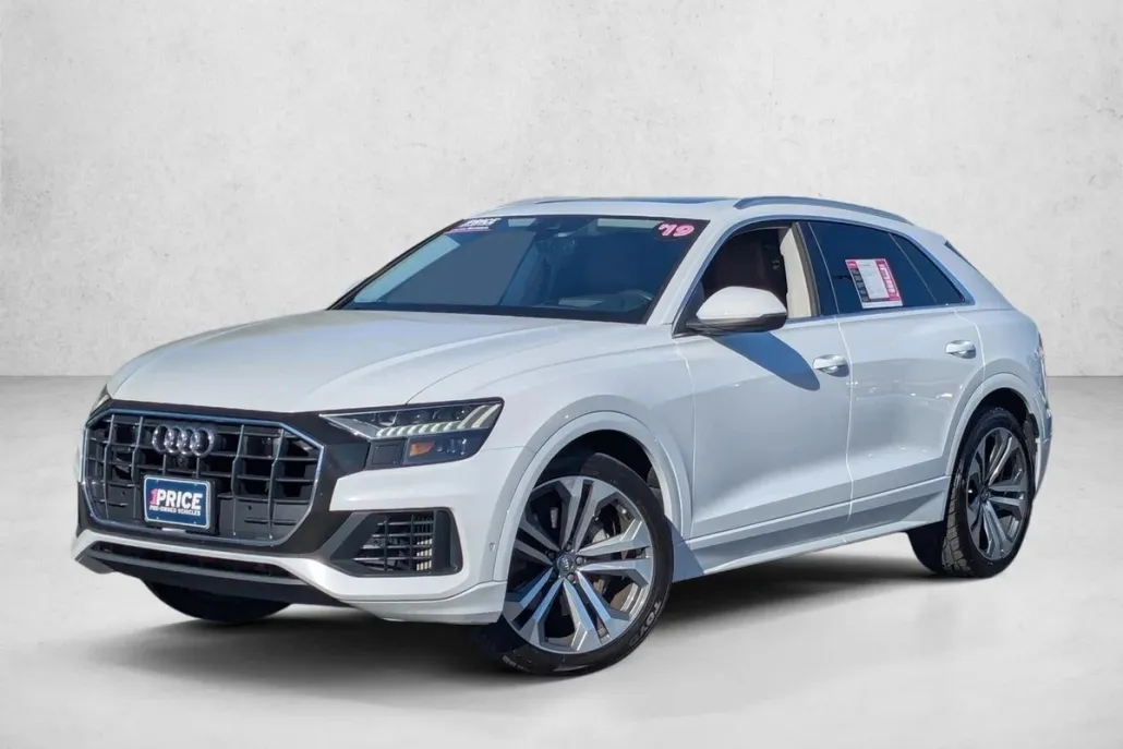 2019 Audi Q8 Prestige photo 1