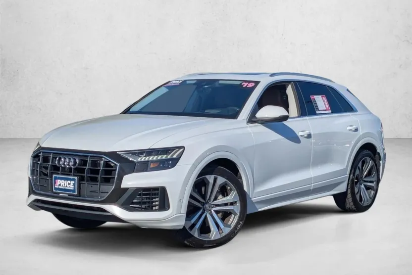 2019 Audi Q8 Prestige photo 1