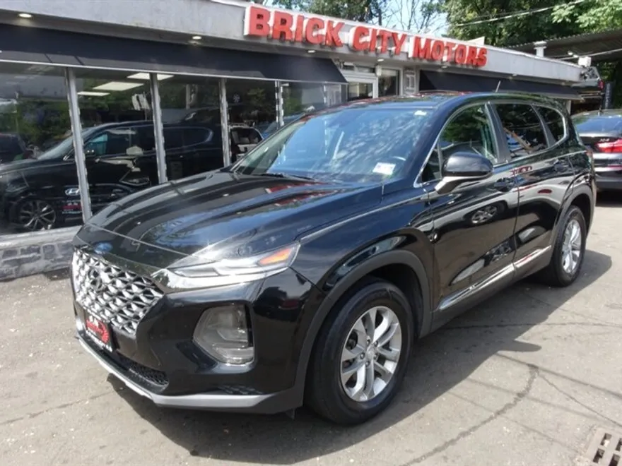 2019 Hyundai Santa Fe SE photo 1