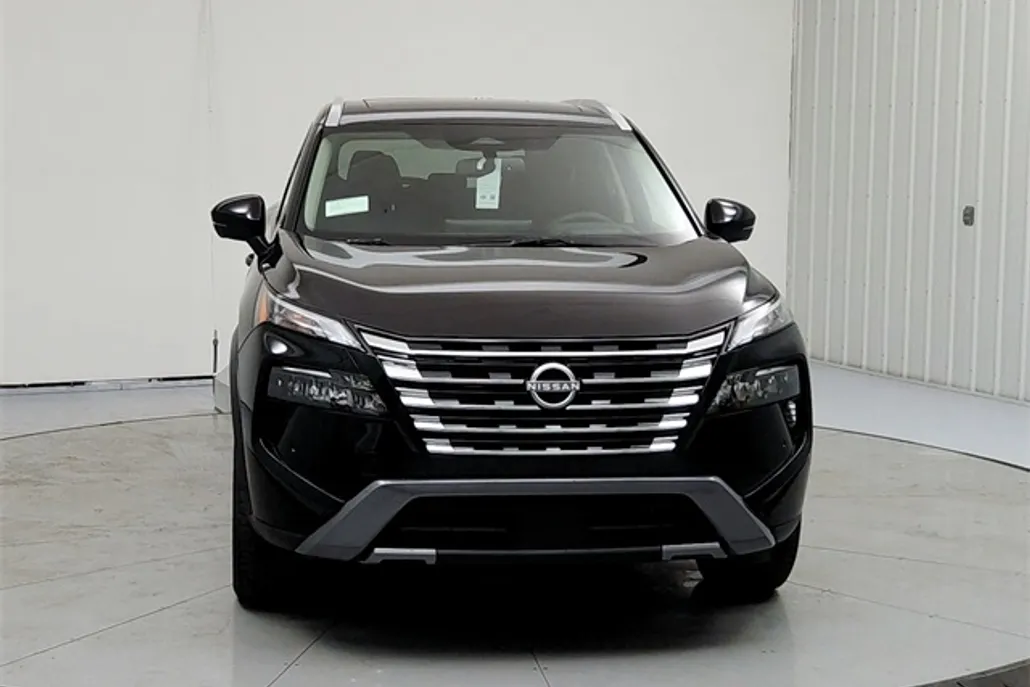 2025 Nissan Rogue SL photo 1