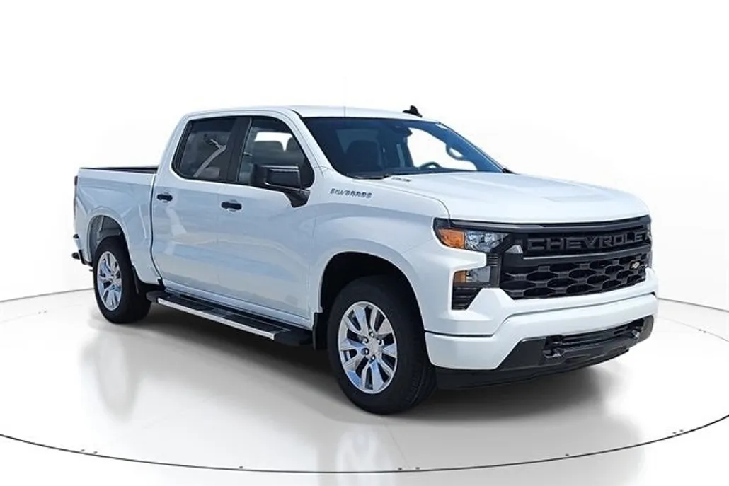2025 Chevrolet Silverado 1500 Custom photo 1
