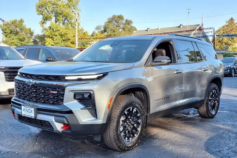 2026 Chevrolet Traverse Z71 photo 1