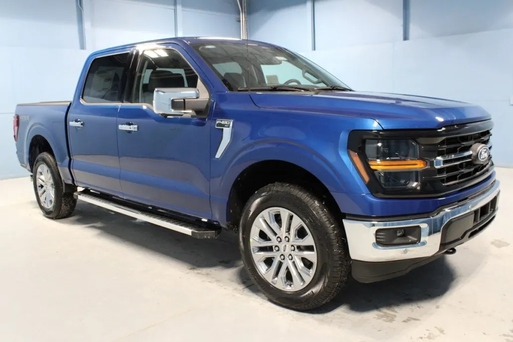 2025 Ford F-150 XLT photo 1