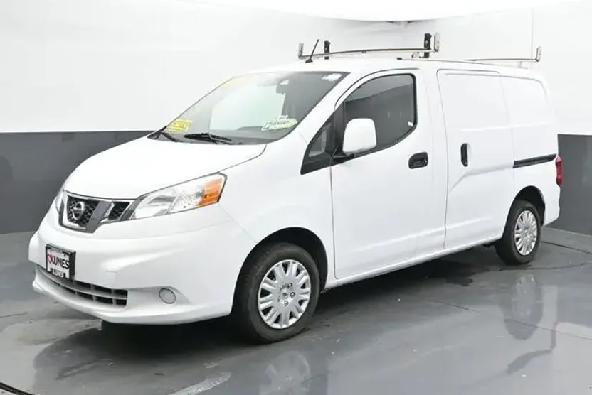 2018 Nissan NV200 SV photo 1