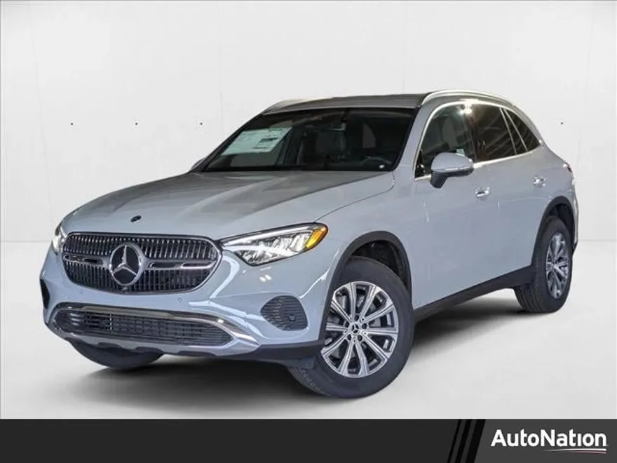 2025 Mercedes Benz GLC 300 photo 1
