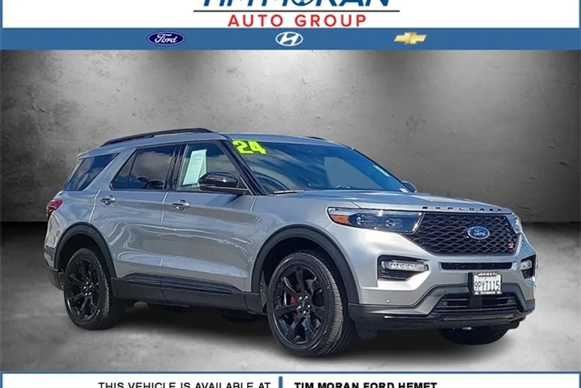 2024 Ford Explorer ST photo 1