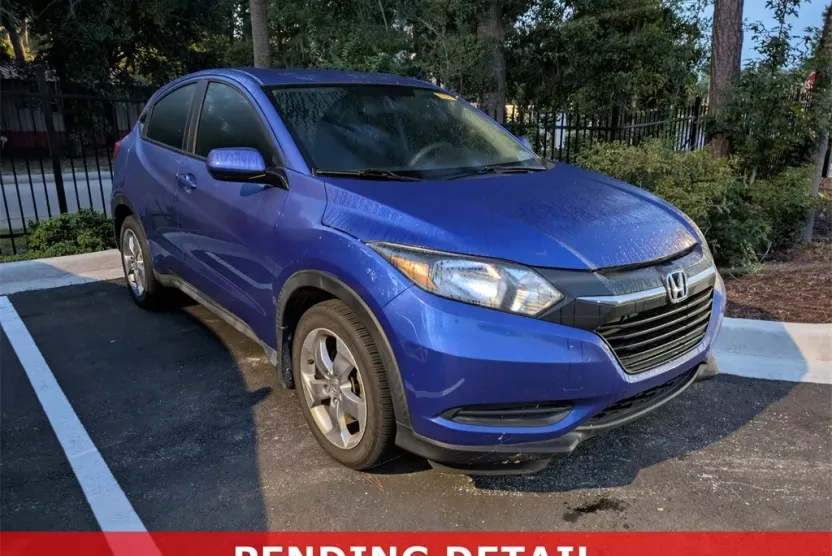 2018 Honda HR-V LX photo 1