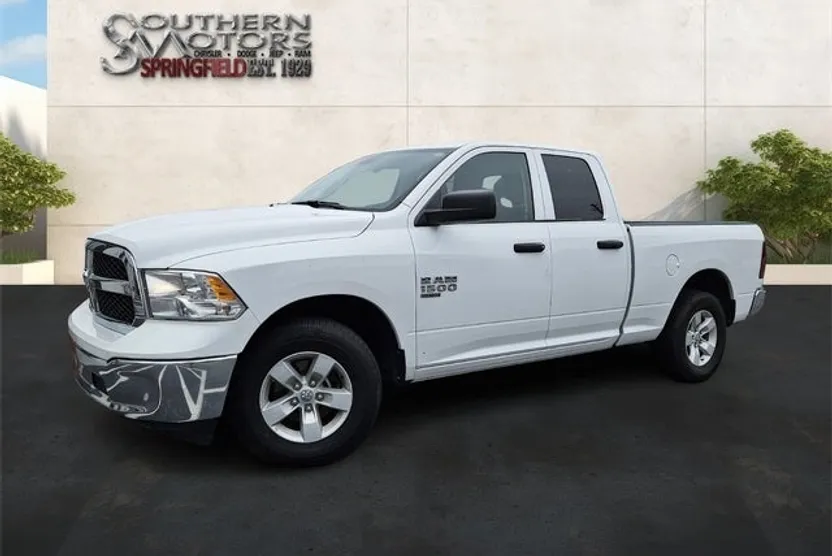 2024 Ram 1500 Classic SLT photo 1