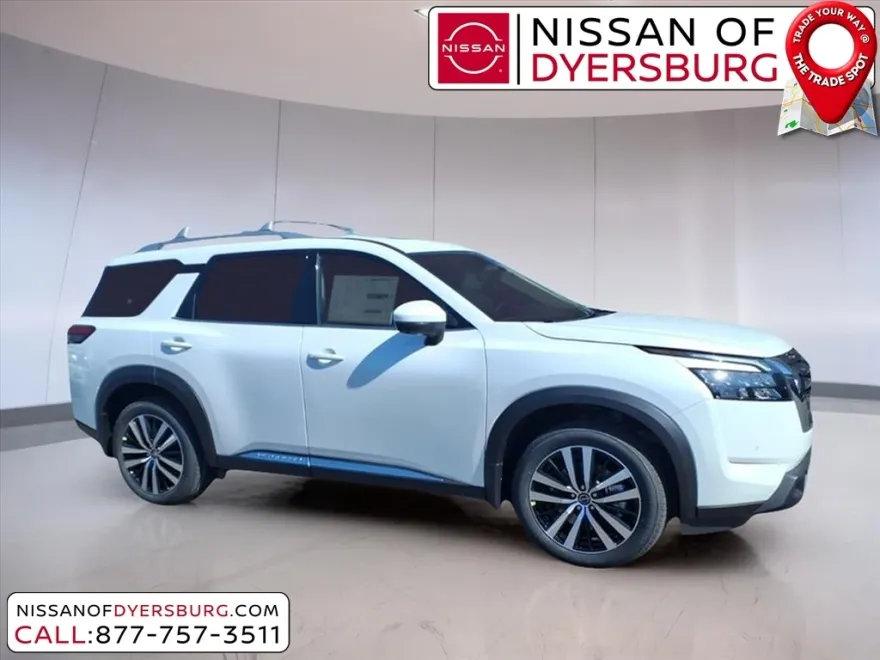 2025 Nissan Pathfinder Platinum photo 1