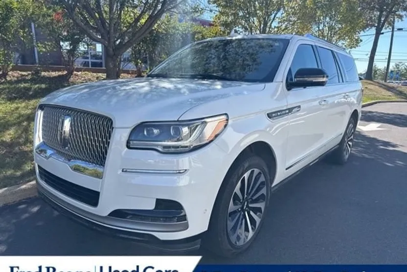 2023 Lincoln Navigator L Reserve photo 1