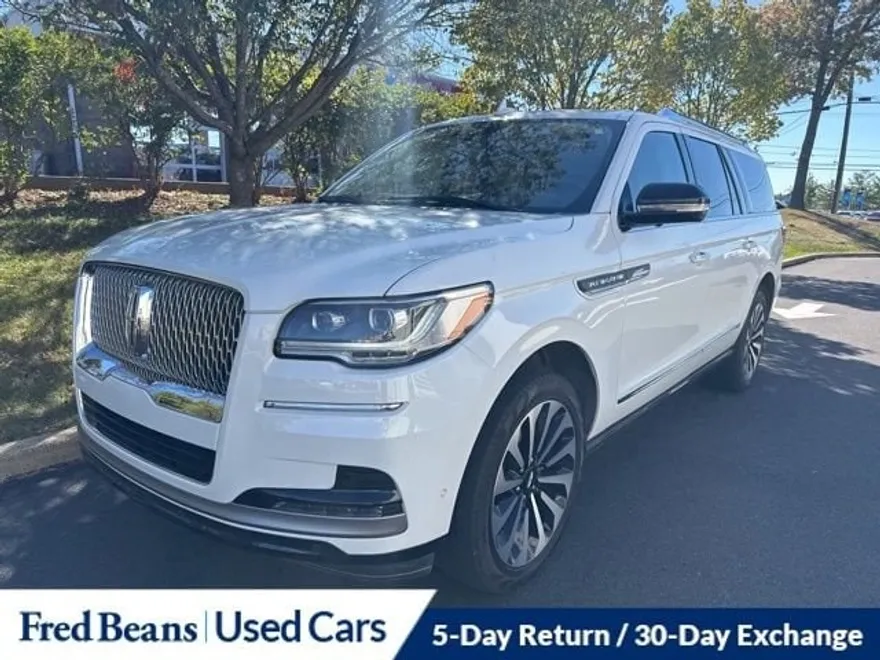 2023 Lincoln Navigator L Reserve photo 1