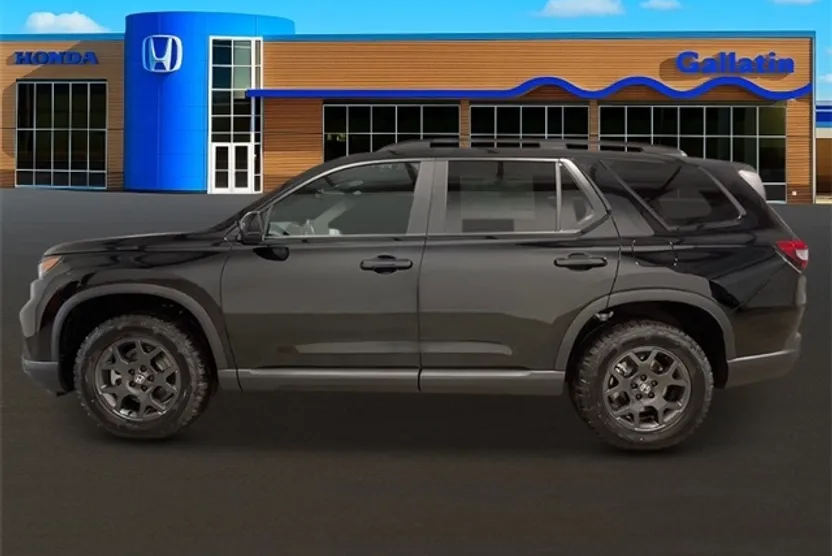 2025 Honda Pilot TrailSport photo 1