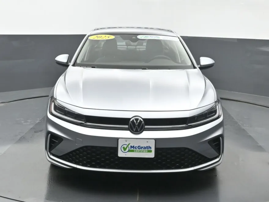 2025 Volkswagen Jetta 1.5T SE photo 1