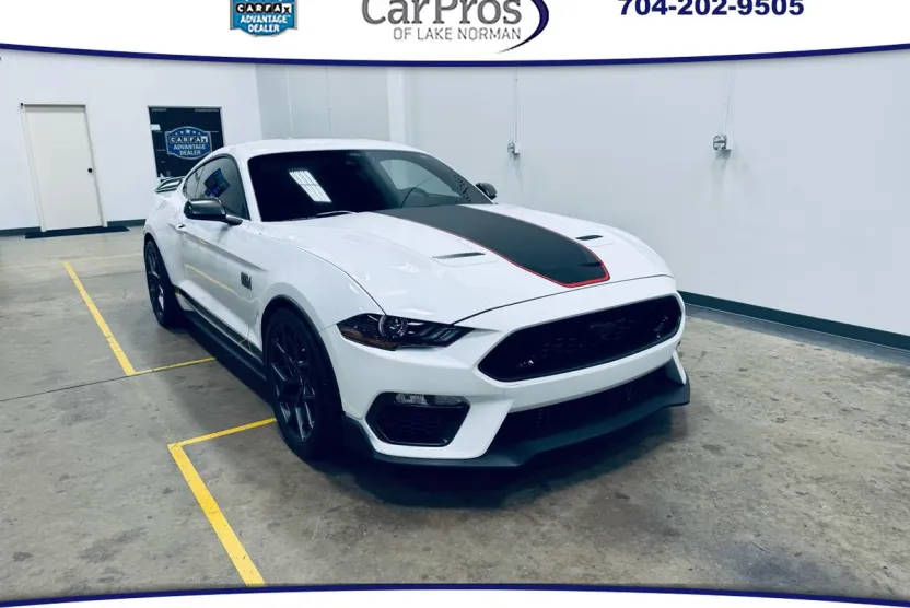 2022 Ford Mustang Mach 1 photo 1