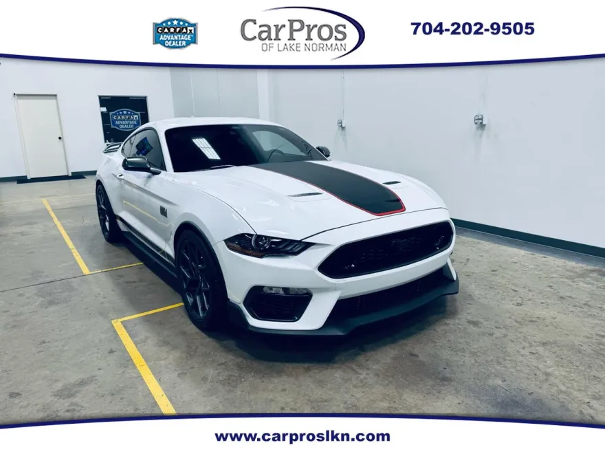 2022 Ford Mustang Mach 1 photo 1
