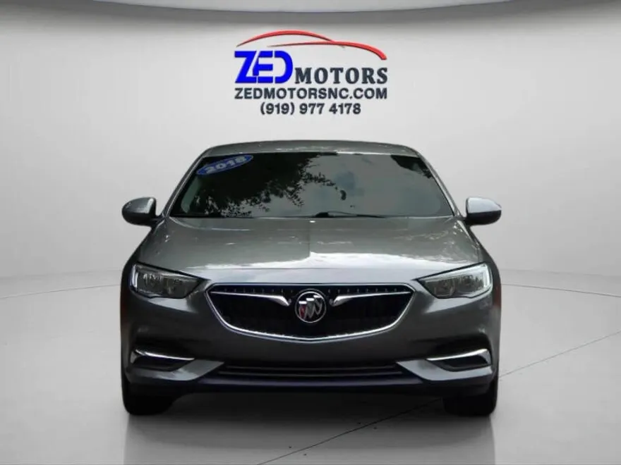 2018 Buick Regal Sportback Preferred photo 1