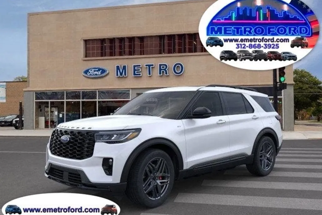2025 Ford Explorer ST-Line photo 1