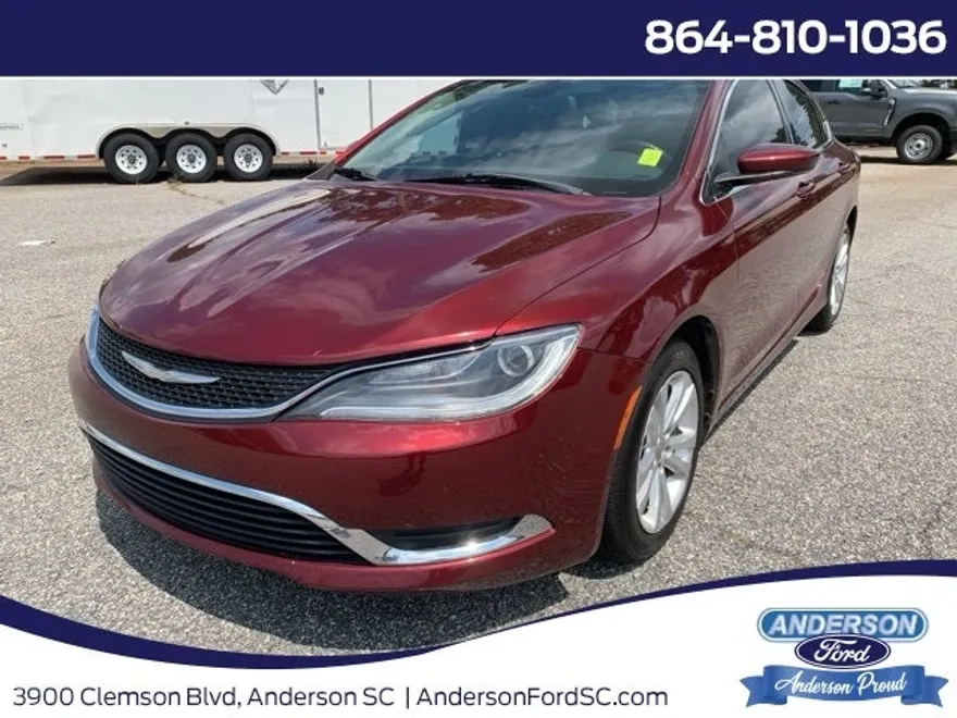 2017 Chrysler 200 Limited photo 1