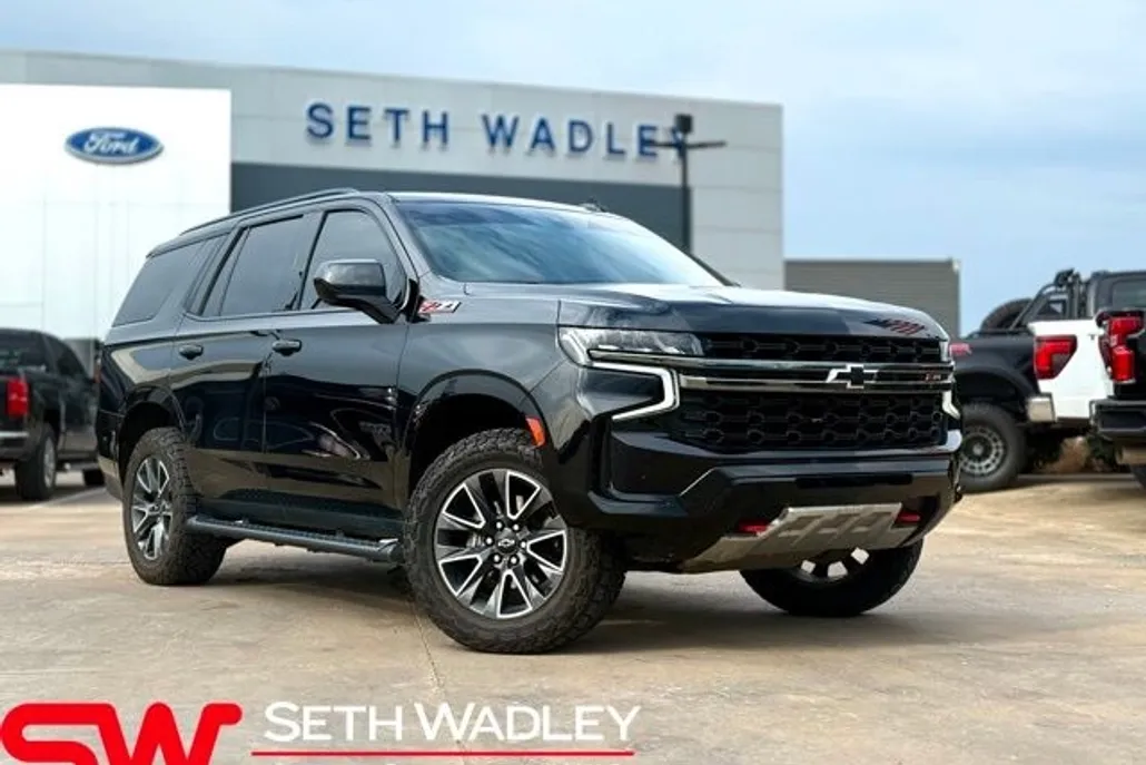 2021 Chevrolet Tahoe Z71 photo 1