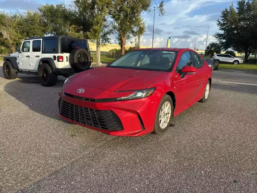 2025 Toyota Camry LE photo 1