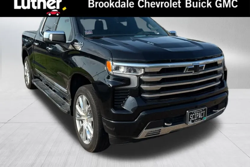 2024 Chevrolet Silverado 1500 High Country photo 1