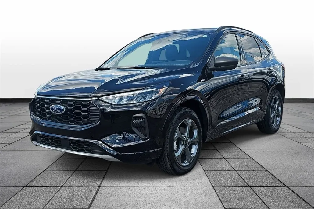 2024 Ford Escape ST-Line photo 1