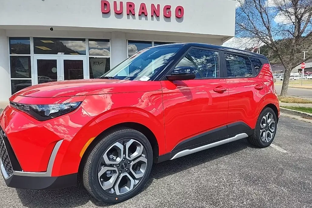 2025 Kia Soul EX photo 1