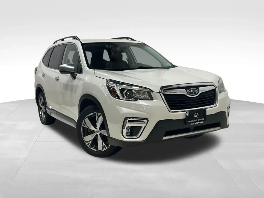 2019 Subaru Forester Touring photo 1