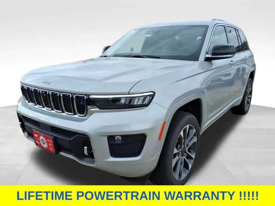 2025 Jeep Grand Cherokee Overland photo 1